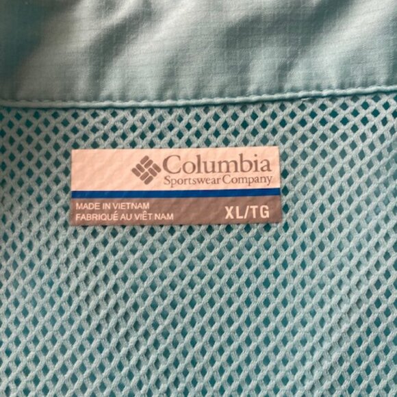 Columbia Hiking Shirt, XL, short-sleeved,light blue, ventilated, only worn once - Picture 6 of 11